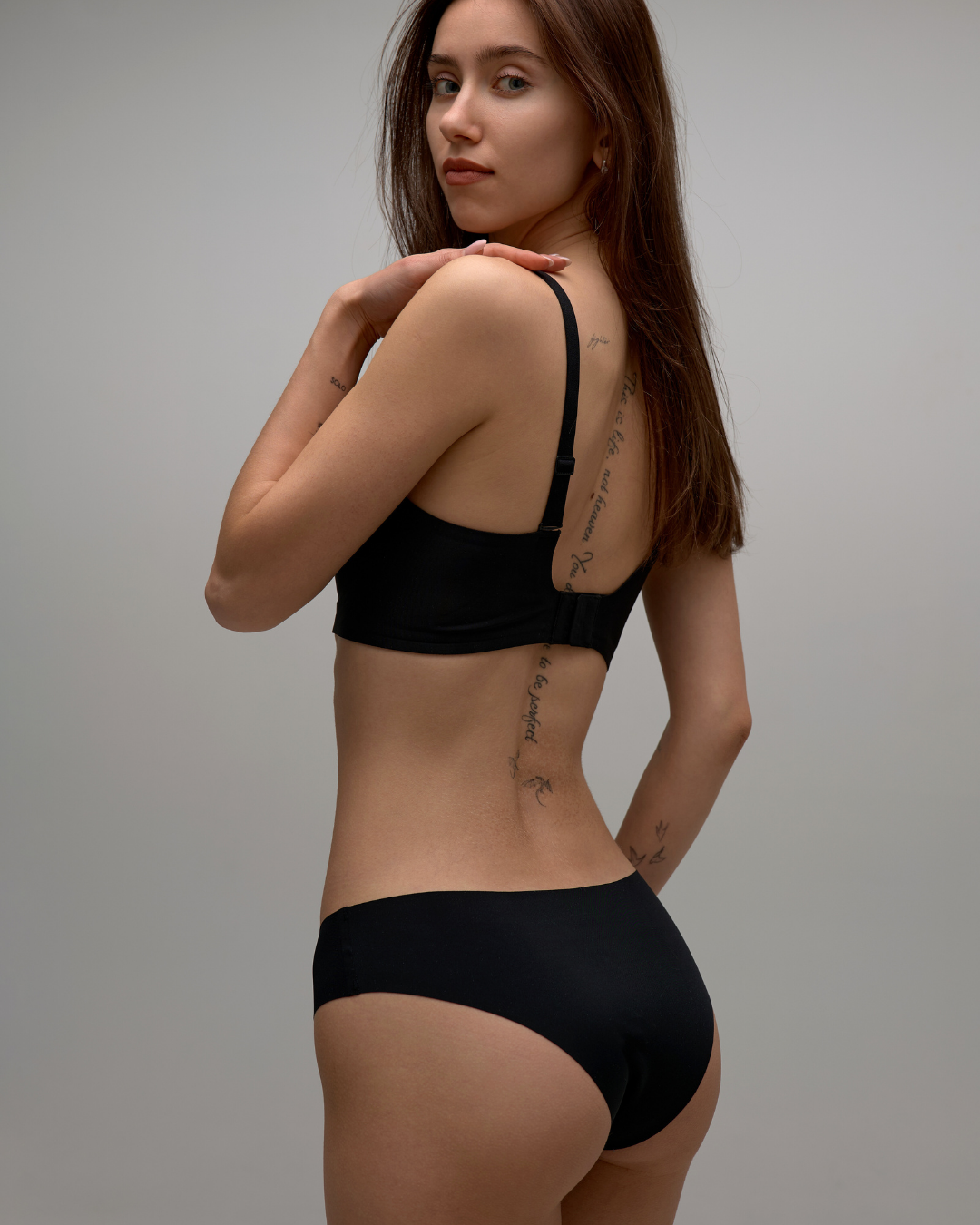 SoftForm Seamless Mid-Rise Briefs, Ink Black