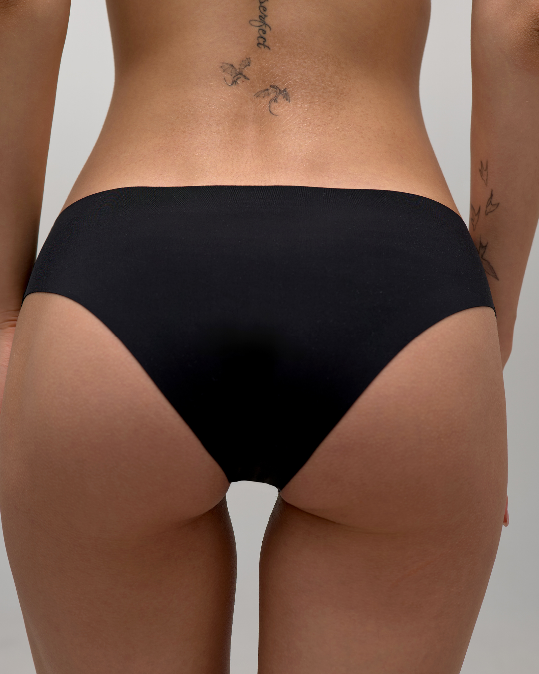 SoftForm Seamless Mid-Rise Briefs, Ink Black